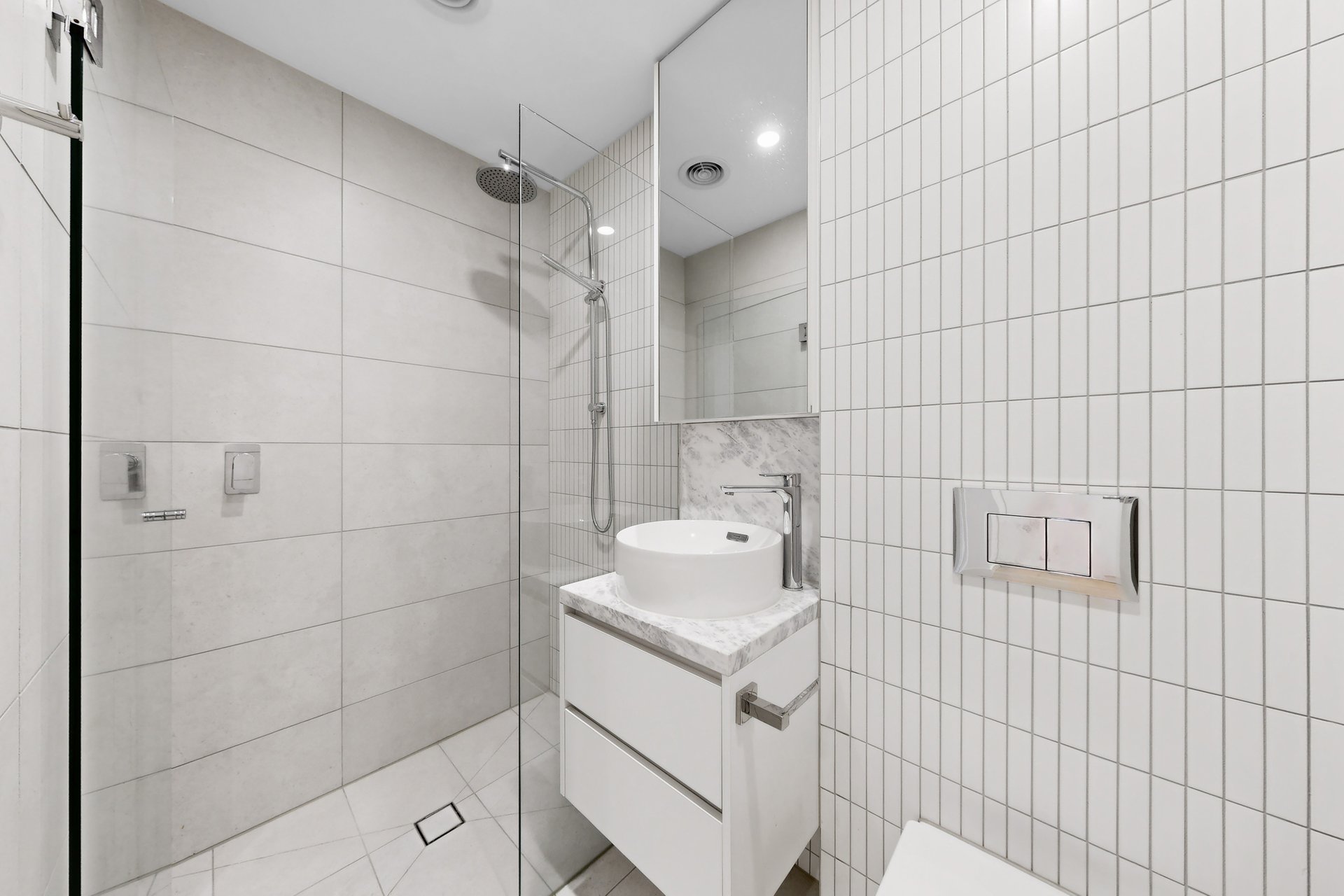 208/661 Whitehorse Road, Mont&nbsp;Albert image 4