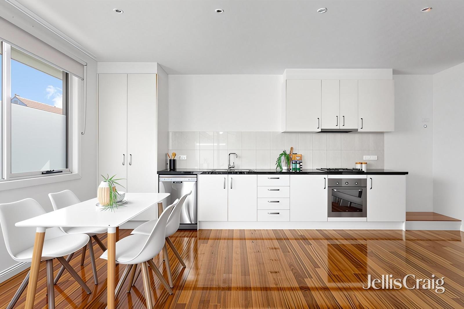 208/662 Whitehorse Road, Mont&nbsp;Albert image 3