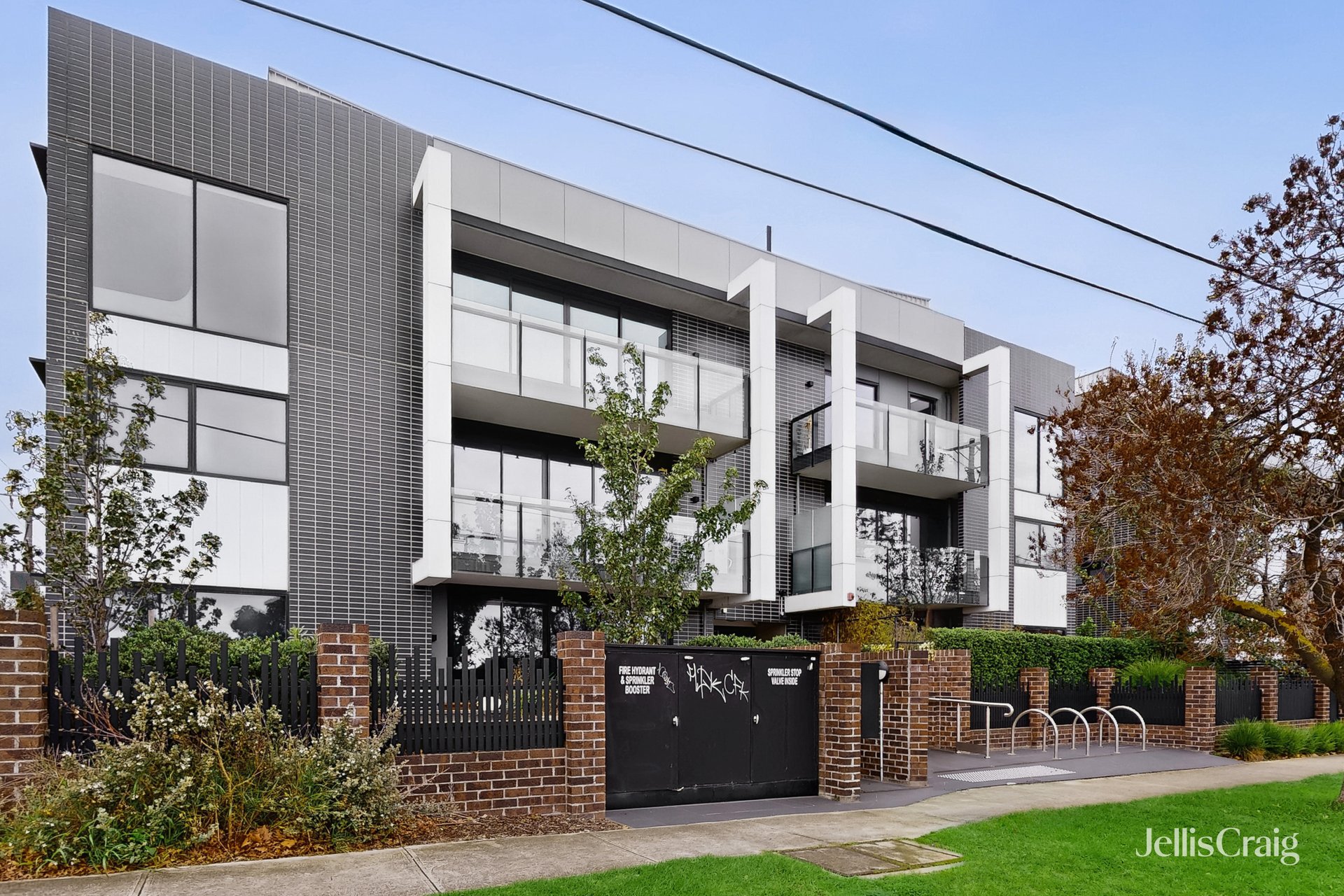 208/82 Bulla Road, Strathmore image 15