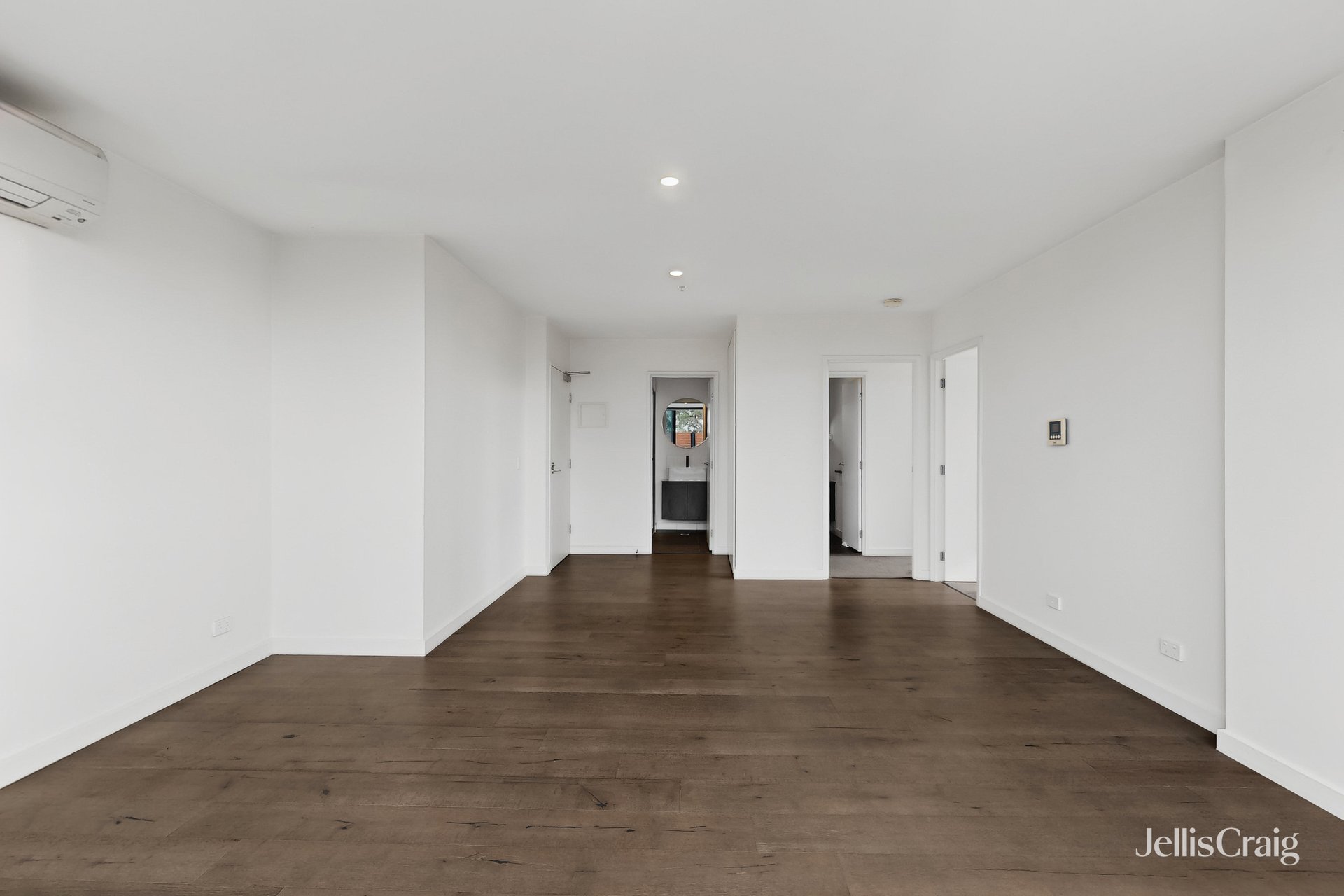 208/82 Bulla Road, Strathmore image 3