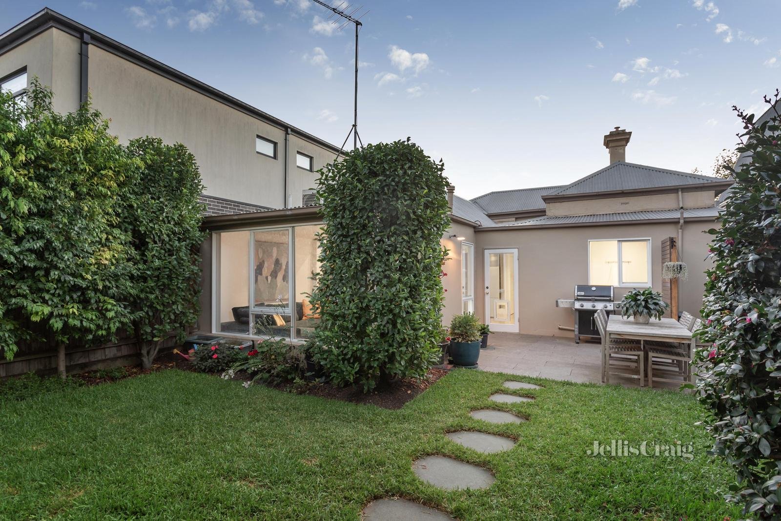 209 Coppin Street, Richmond image 11