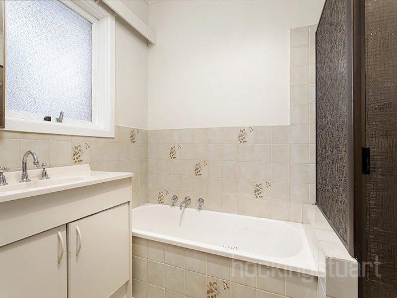 209 Dorking Road, Box Hill North image 5