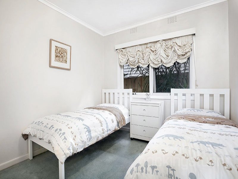 209 Dorking Road, Box Hill North image 8