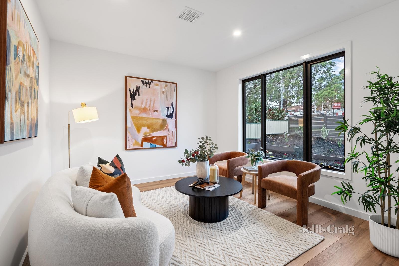 209 Jells Road, Wheelers Hill image 2