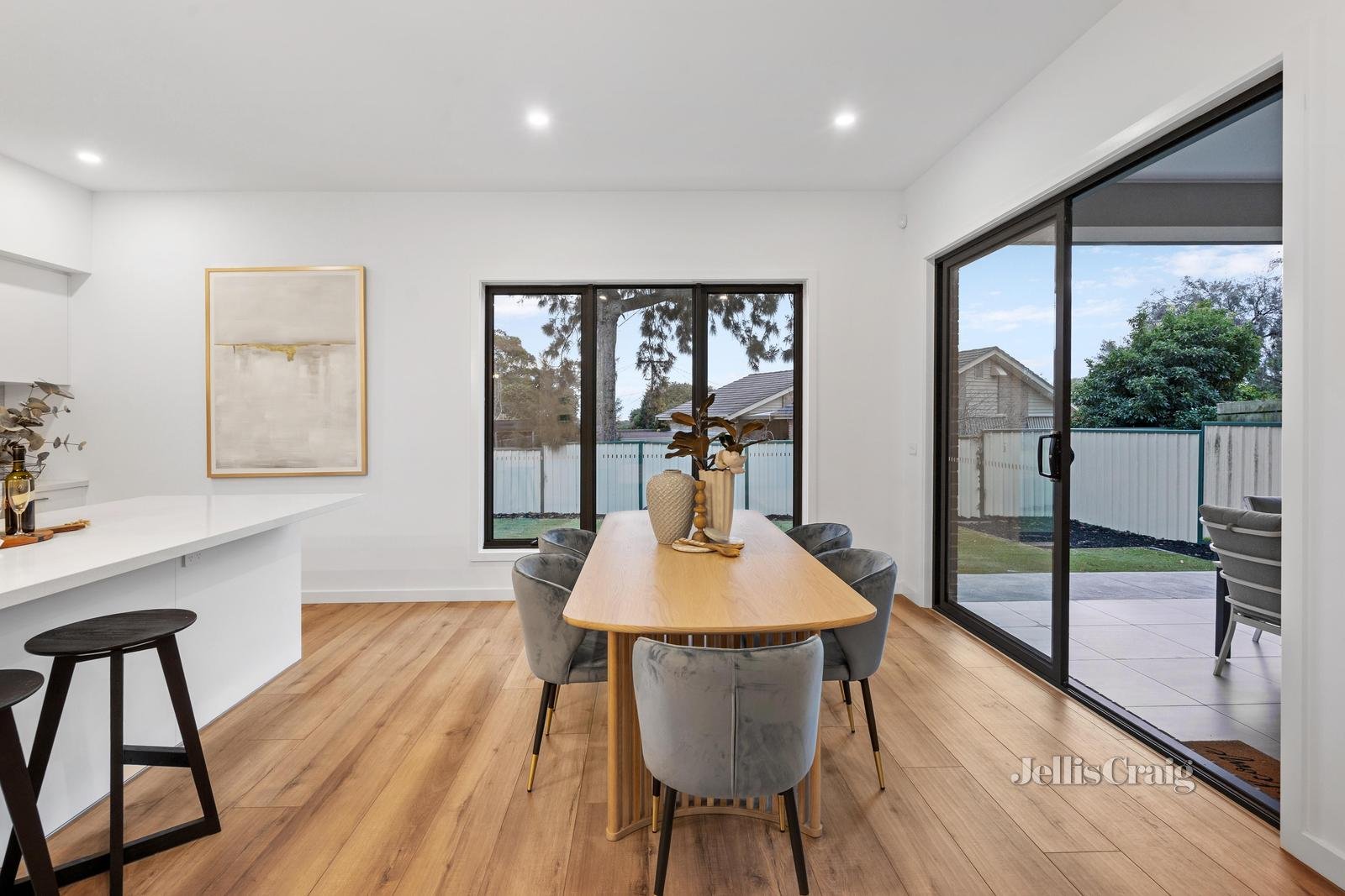 209 Jells Road, Wheelers Hill image 6