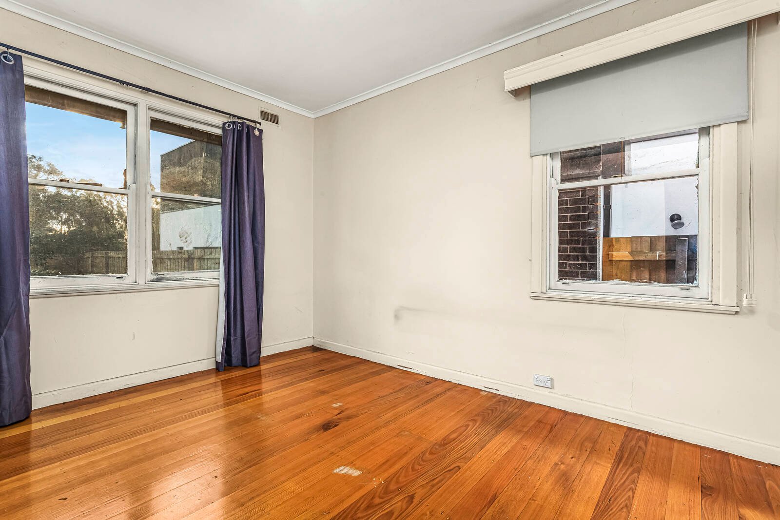 Property Gallery Thumbnail 7