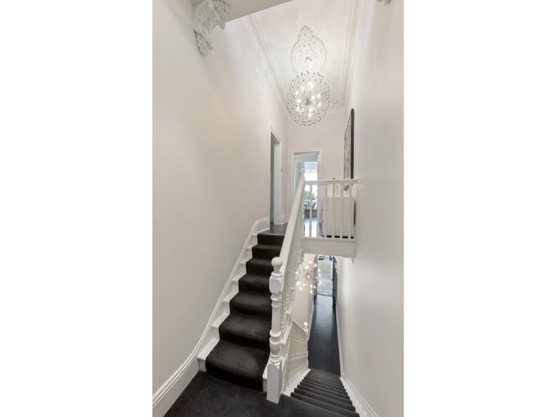 209 Montague Street, South Melbourne image 10