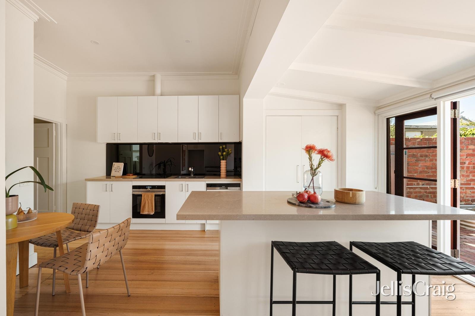 209 Spensley Street, Clifton&nbsp;Hill image 8