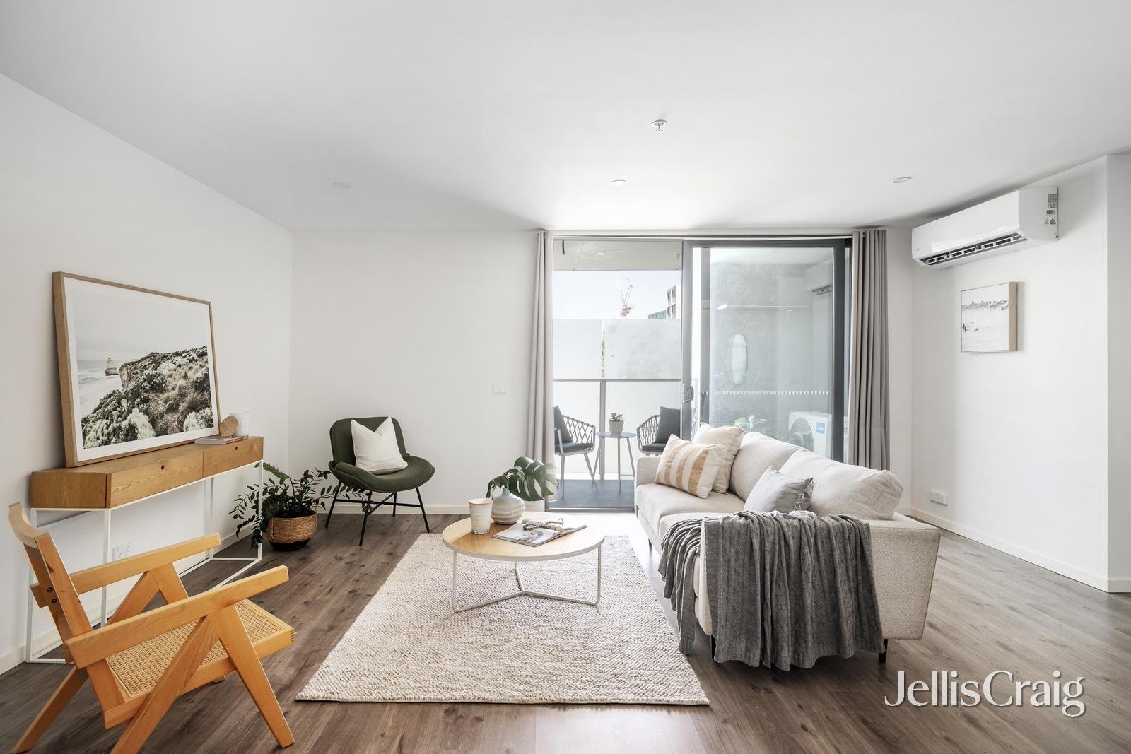 209/1 Turner Street, Abbotsford image 2