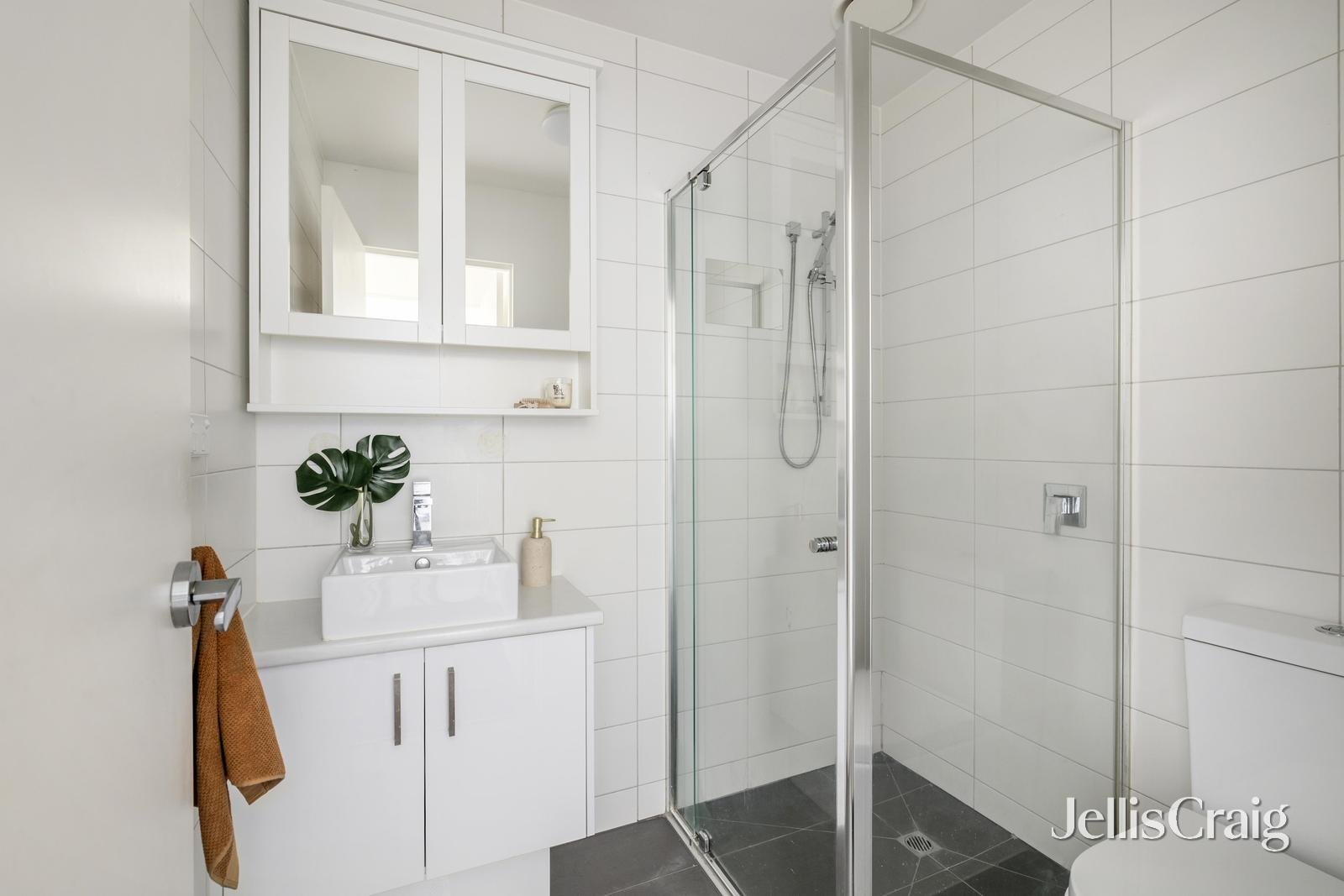 209/1 Turner Street, Abbotsford image 6