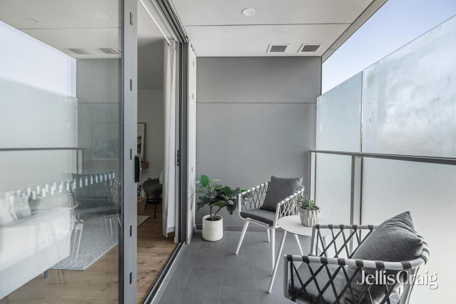 209/1 Turner Street, Abbotsford image 8