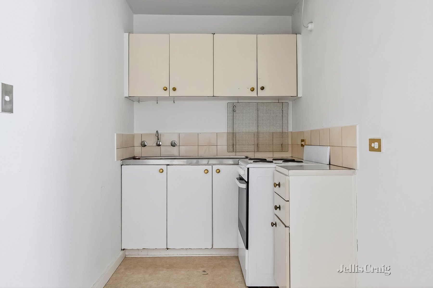 20/912 Drummond Street, Carlton North image 2