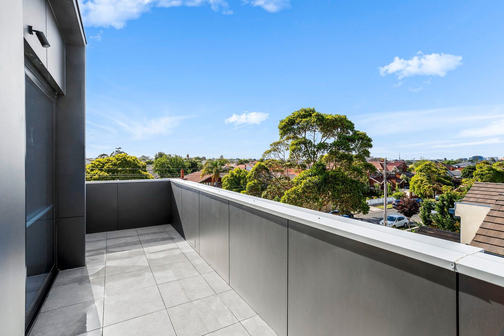 Property Gallery Thumbnail 5