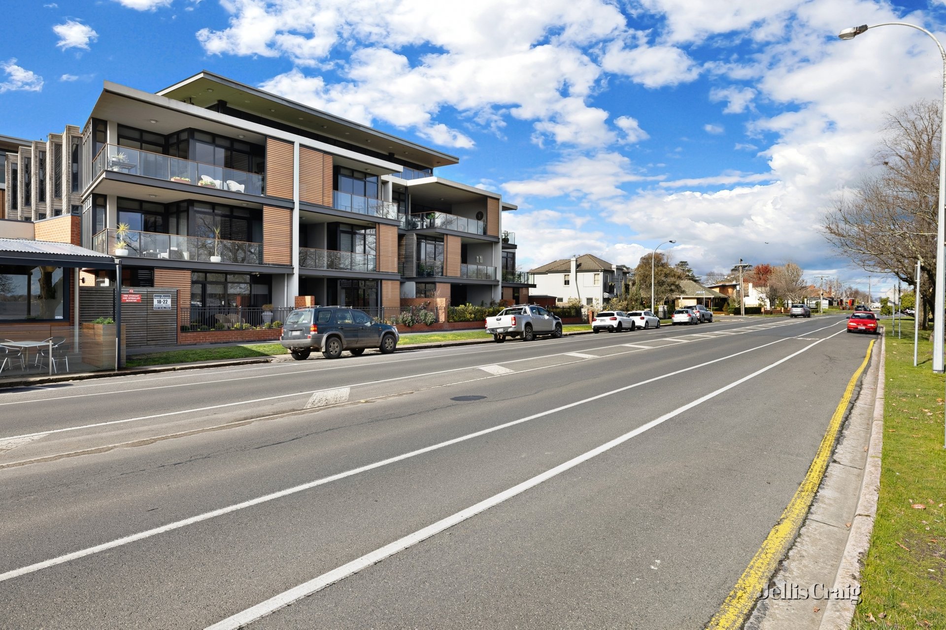 209/18-22 Wendouree Parade, Lake Wendouree image 1