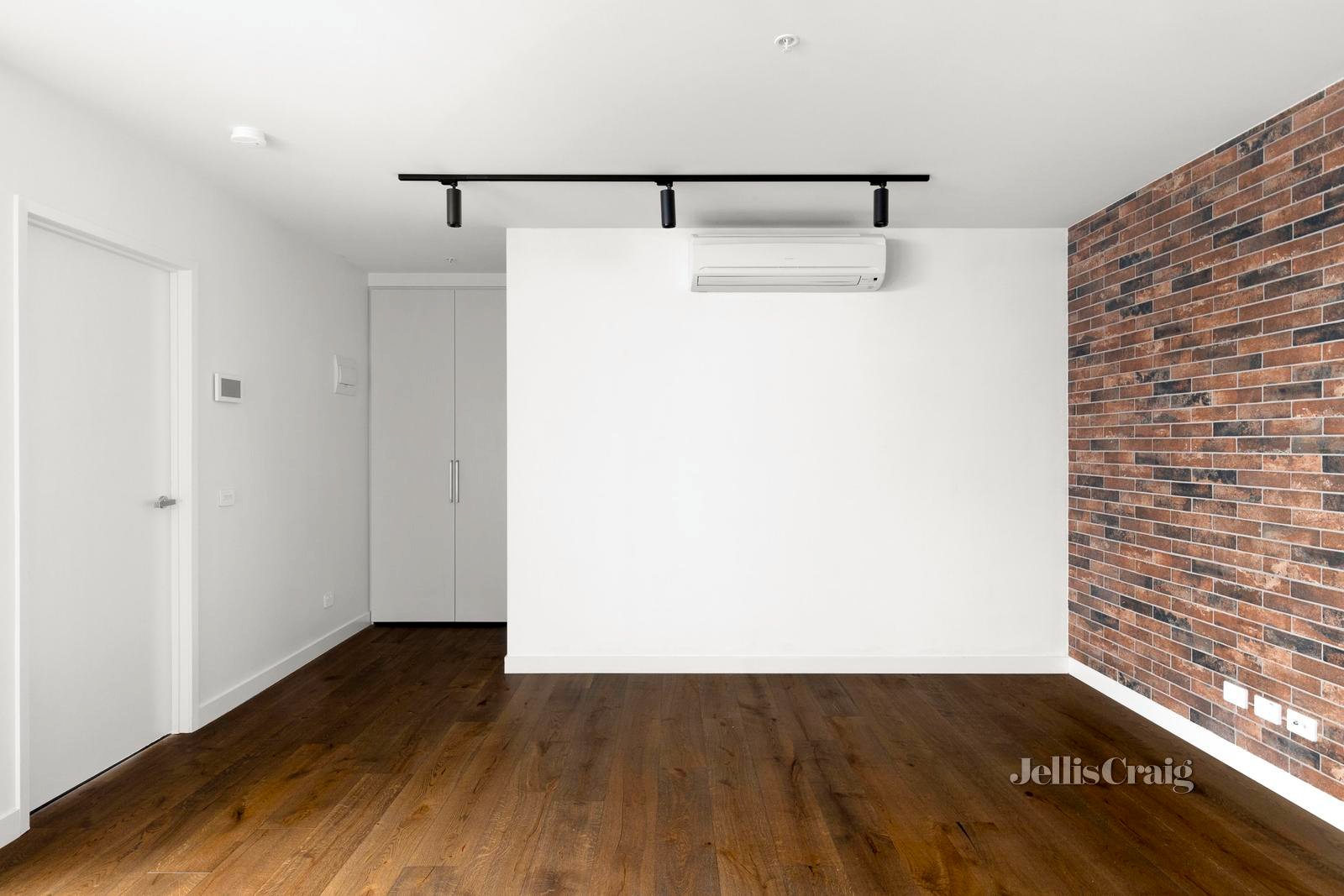 209/18 Lobb Street, Brunswick image 3