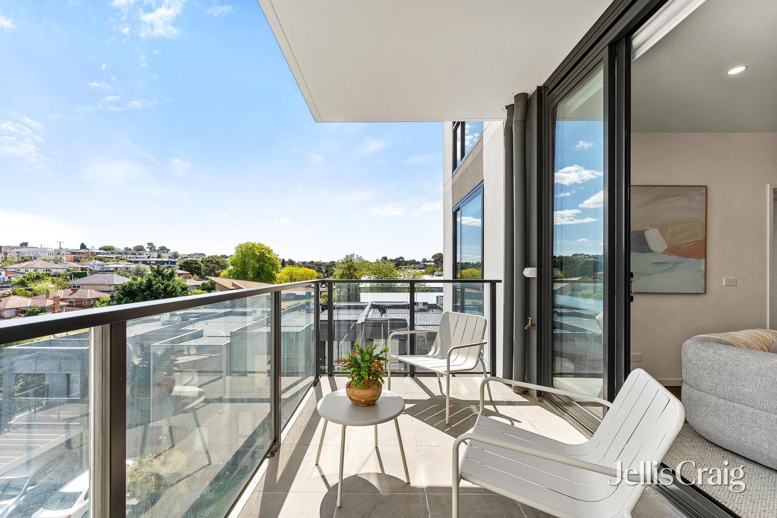 209/2 Bailey Crescent, Oak Park image 5