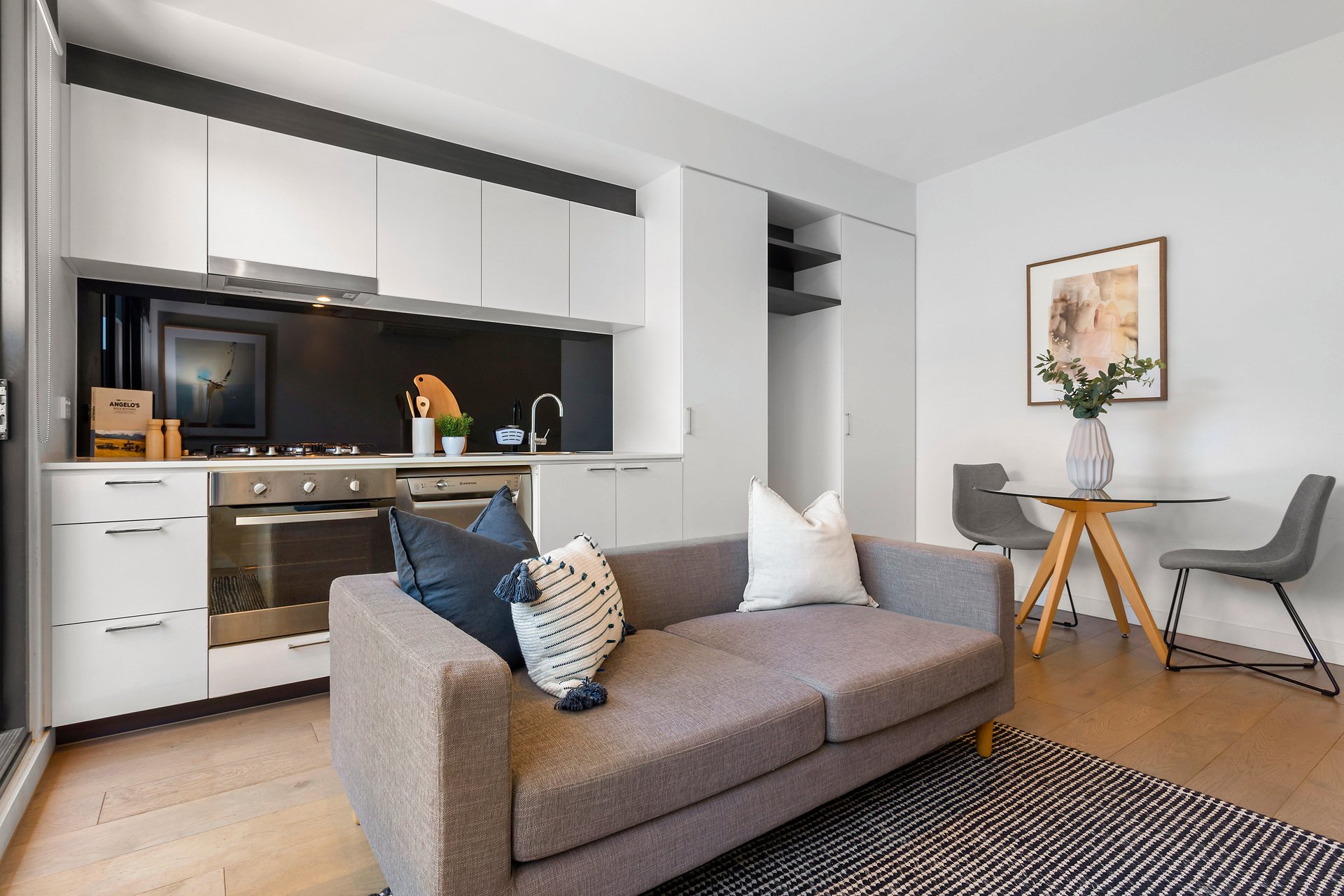 Property Gallery Thumbnail 2