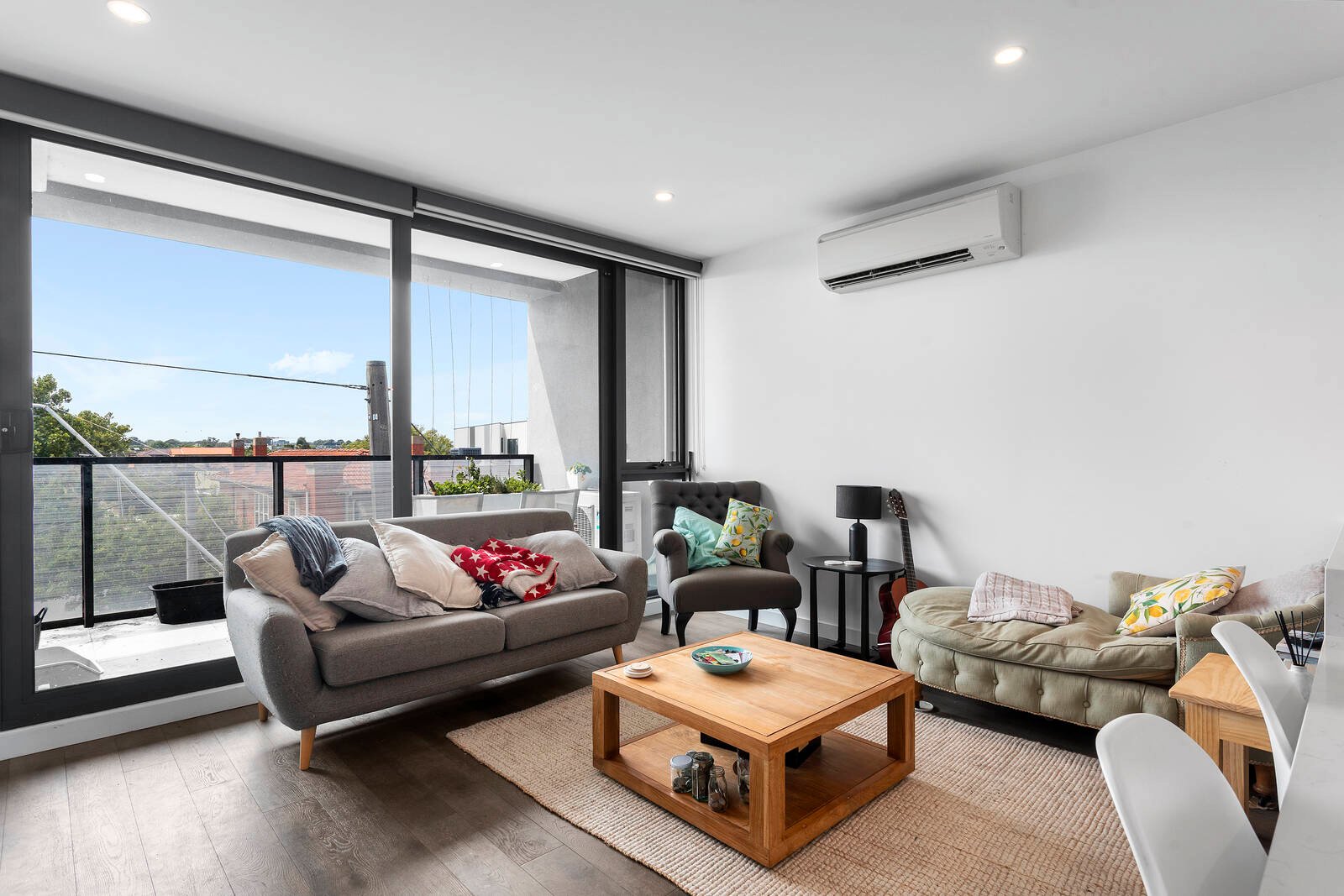 Property Gallery - Main Image