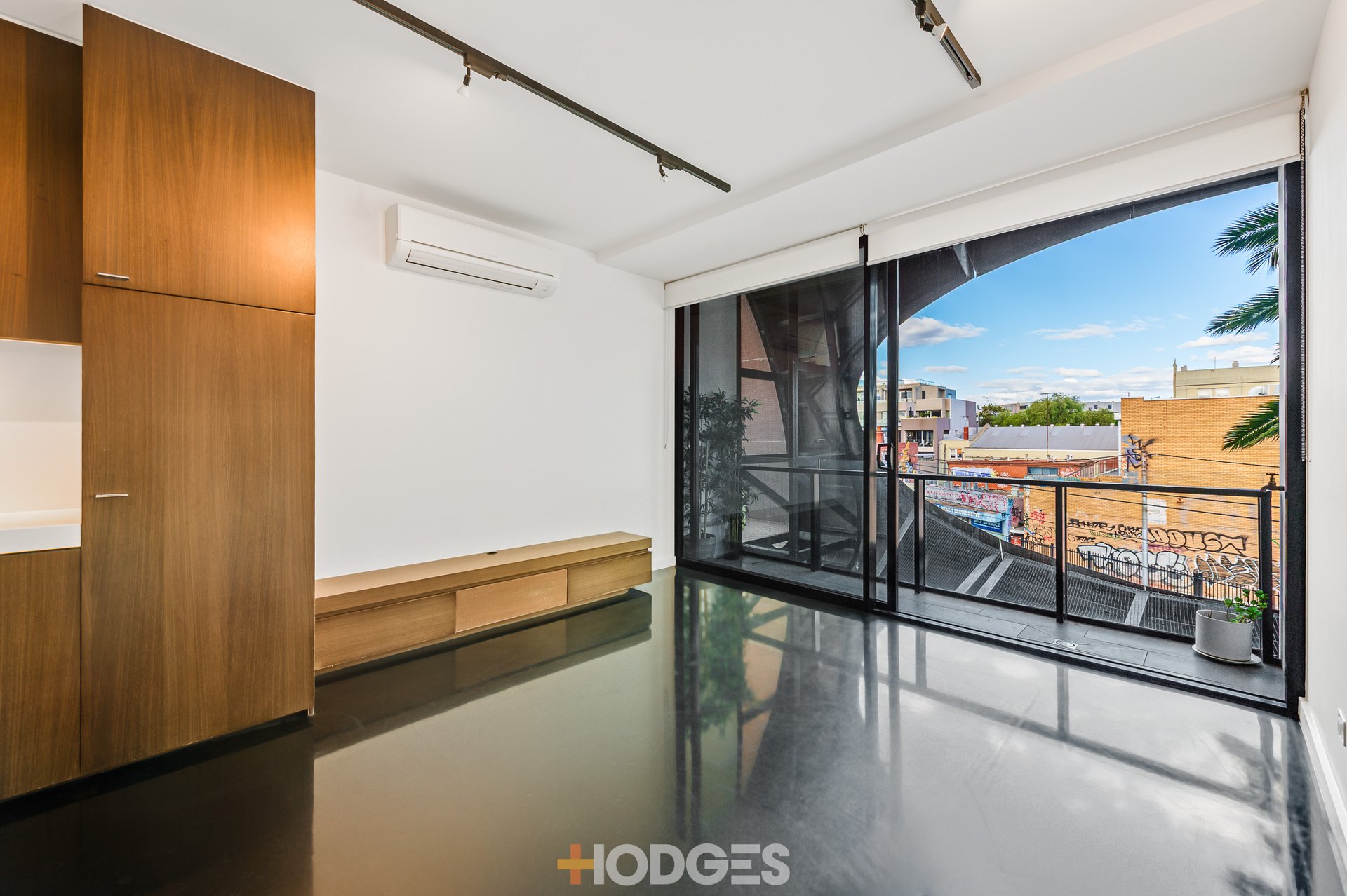 209 / 72 Acland Street St Kilda