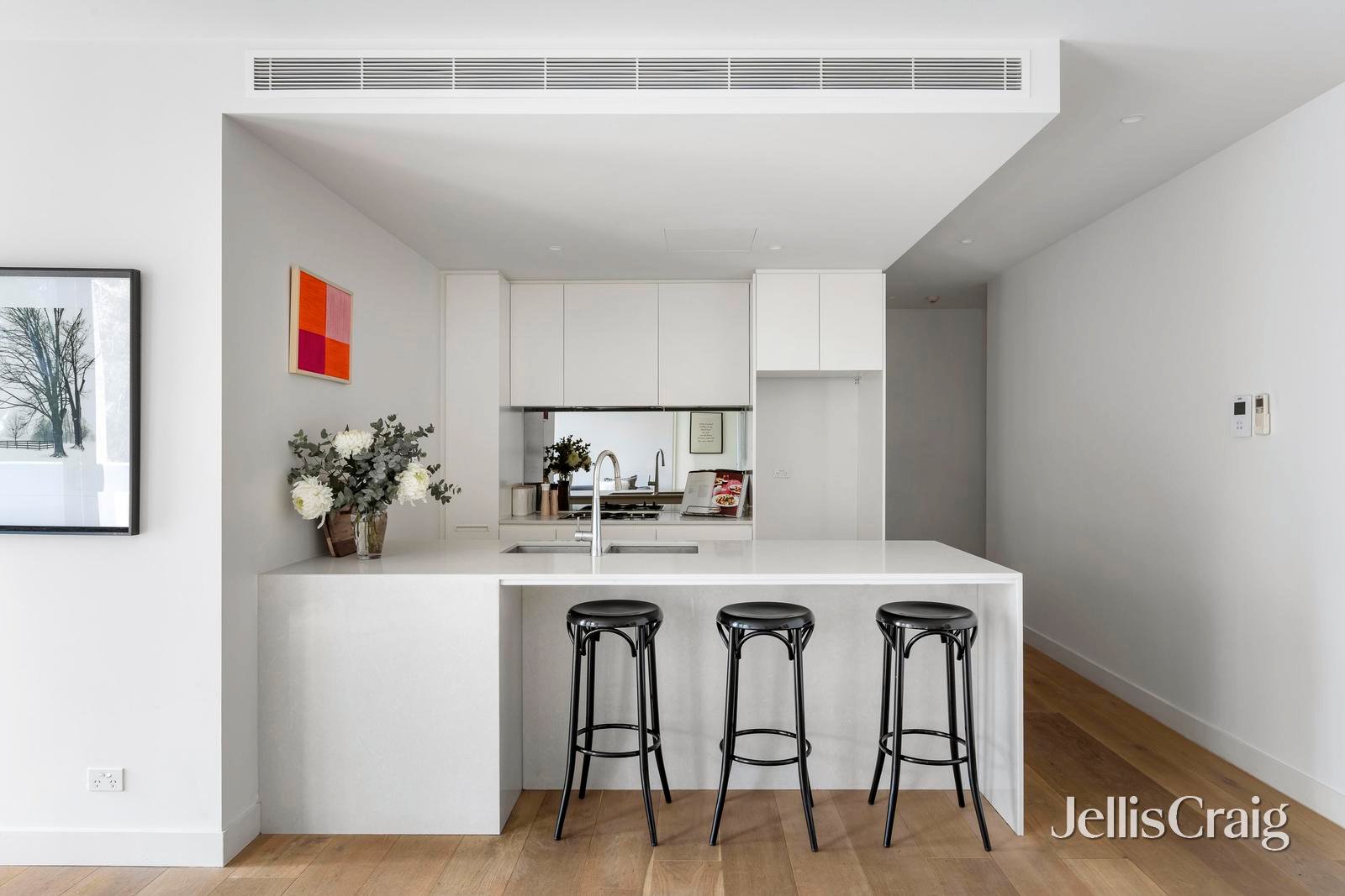 209/87 Mount Street, Heidelberg image 2
