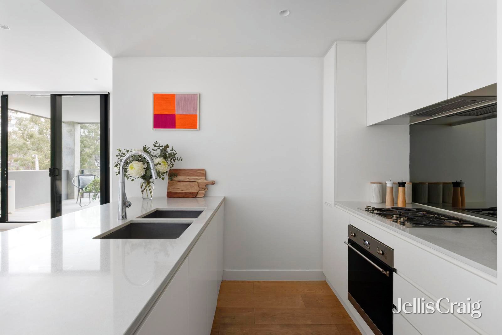 209/87 Mount Street, Heidelberg image 3