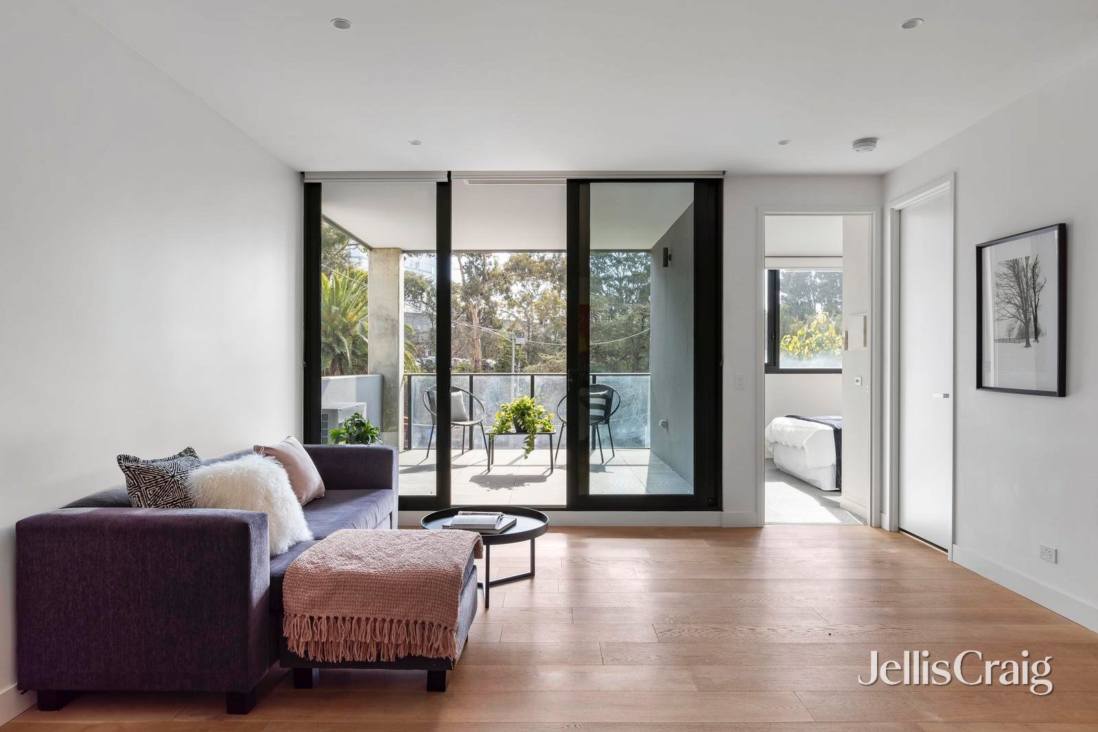 209/87 Mount Street, Heidelberg image 4