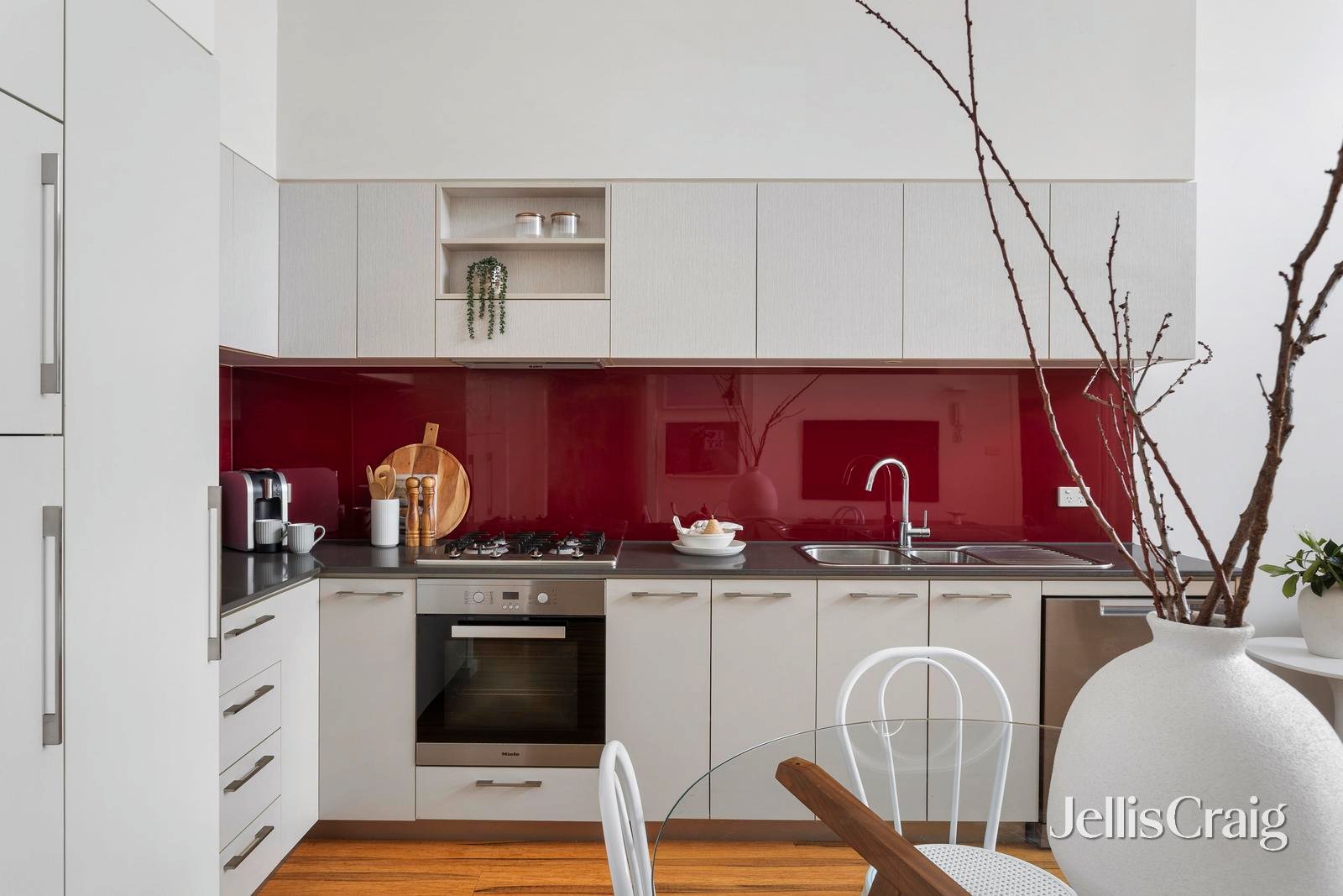 209C/168 Victoria Road, Northcote image 4