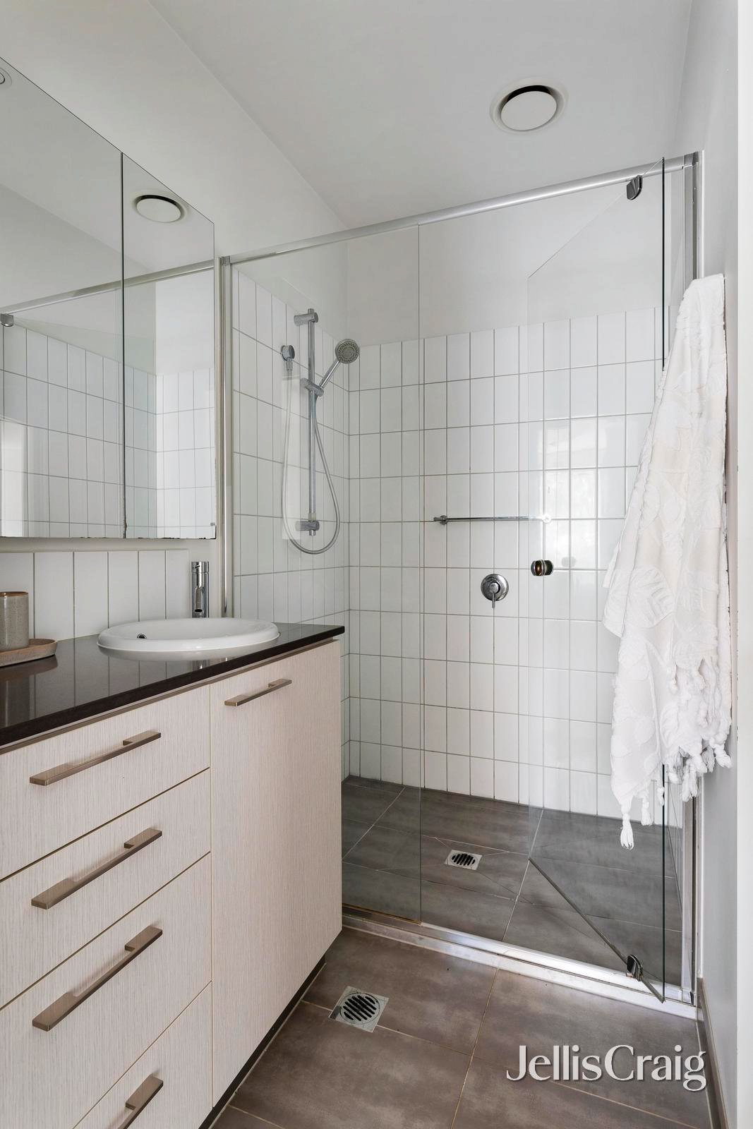 209C/168 Victoria Road, Northcote image 10