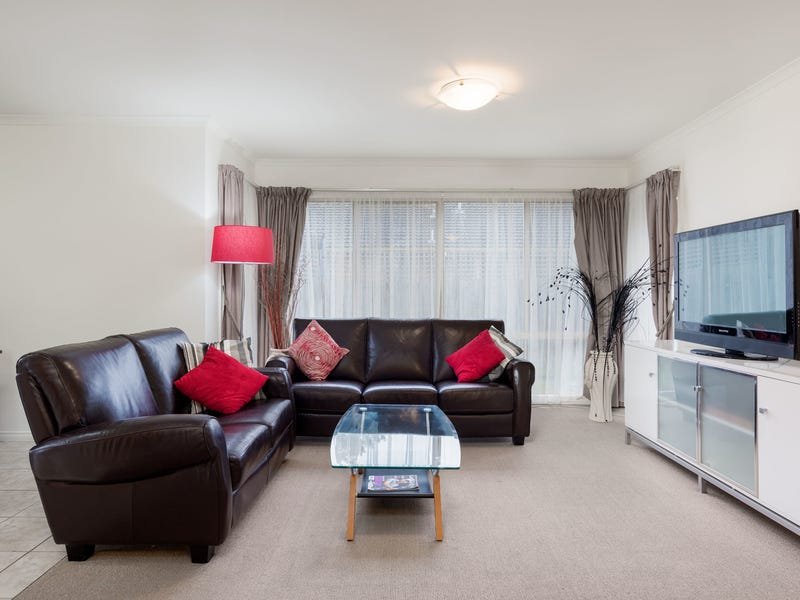 20A Dryden Concourse, Mooroolbark image 2