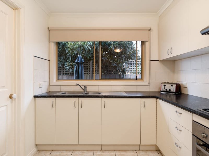 20A Dryden Concourse, Mooroolbark image 7