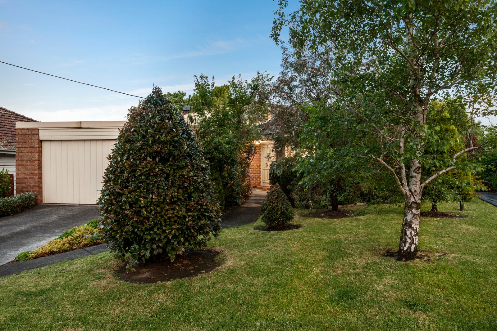 Property Gallery - Main Image