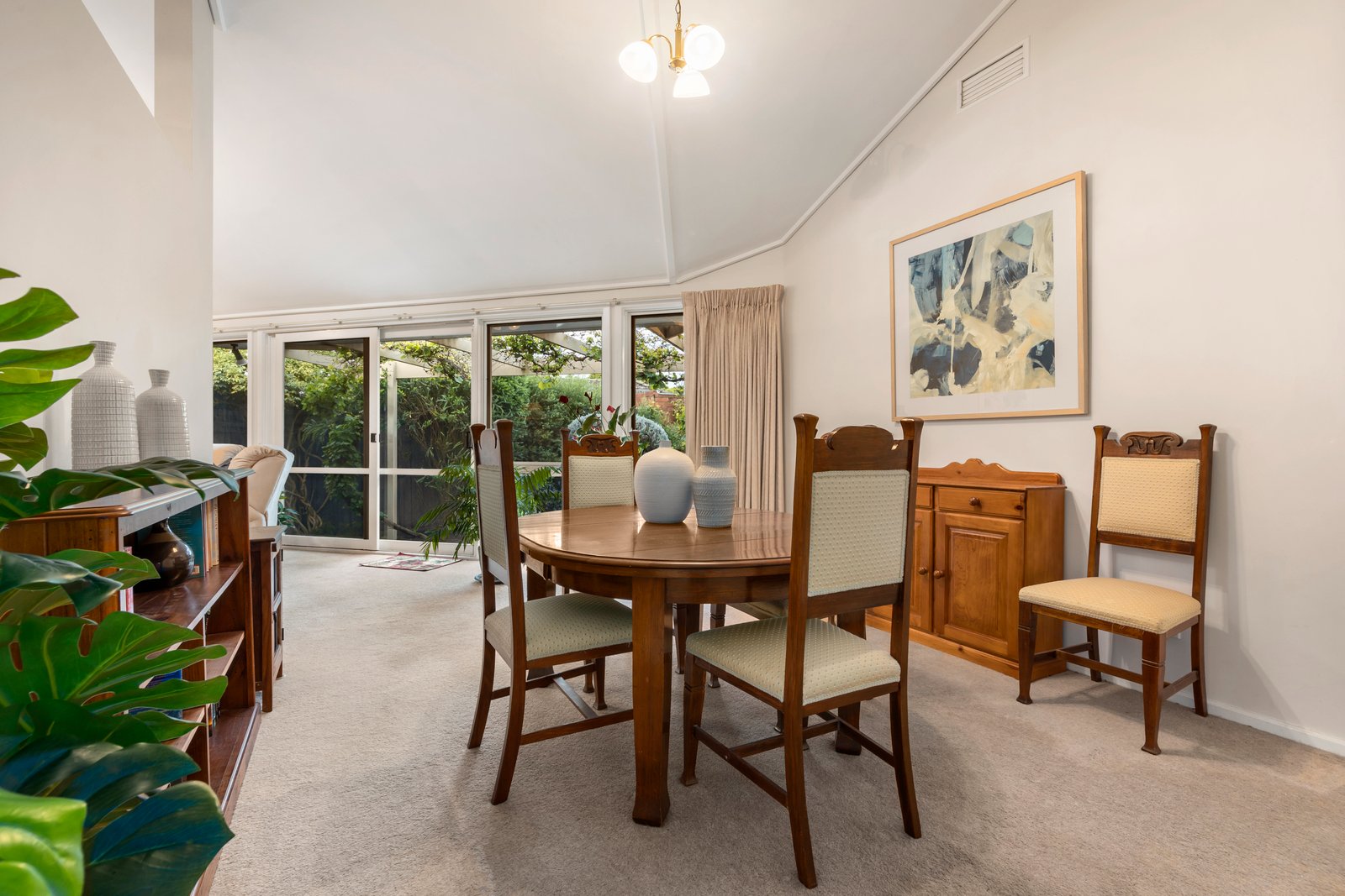 Property Gallery Thumbnail 8