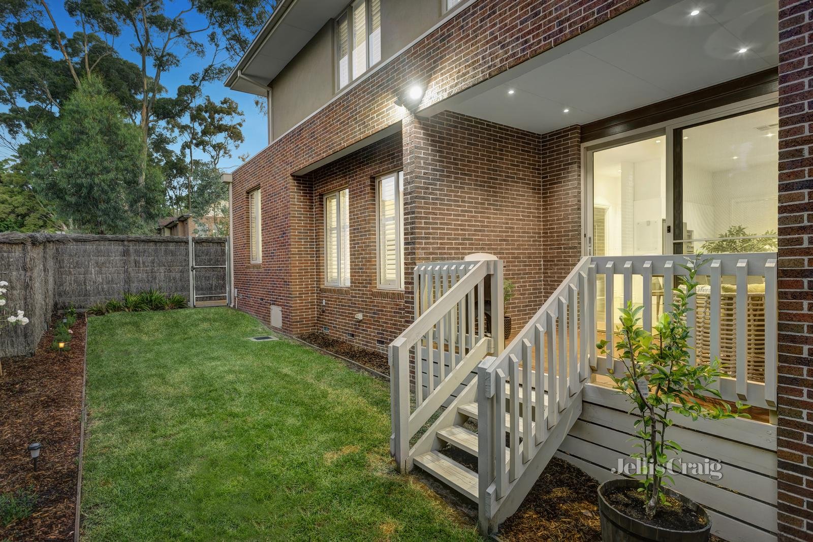 20A Myrtle Grove, Blackburn image 10