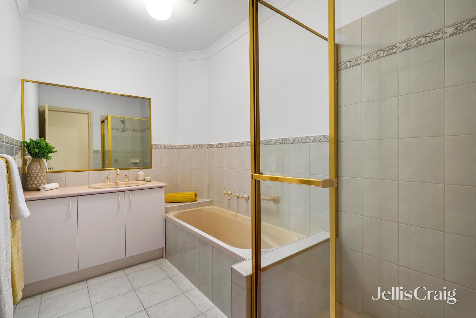 20A Rialton Avenue, Blackburn North image 6