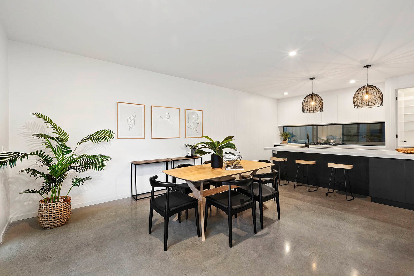 Property Gallery Thumbnail 7