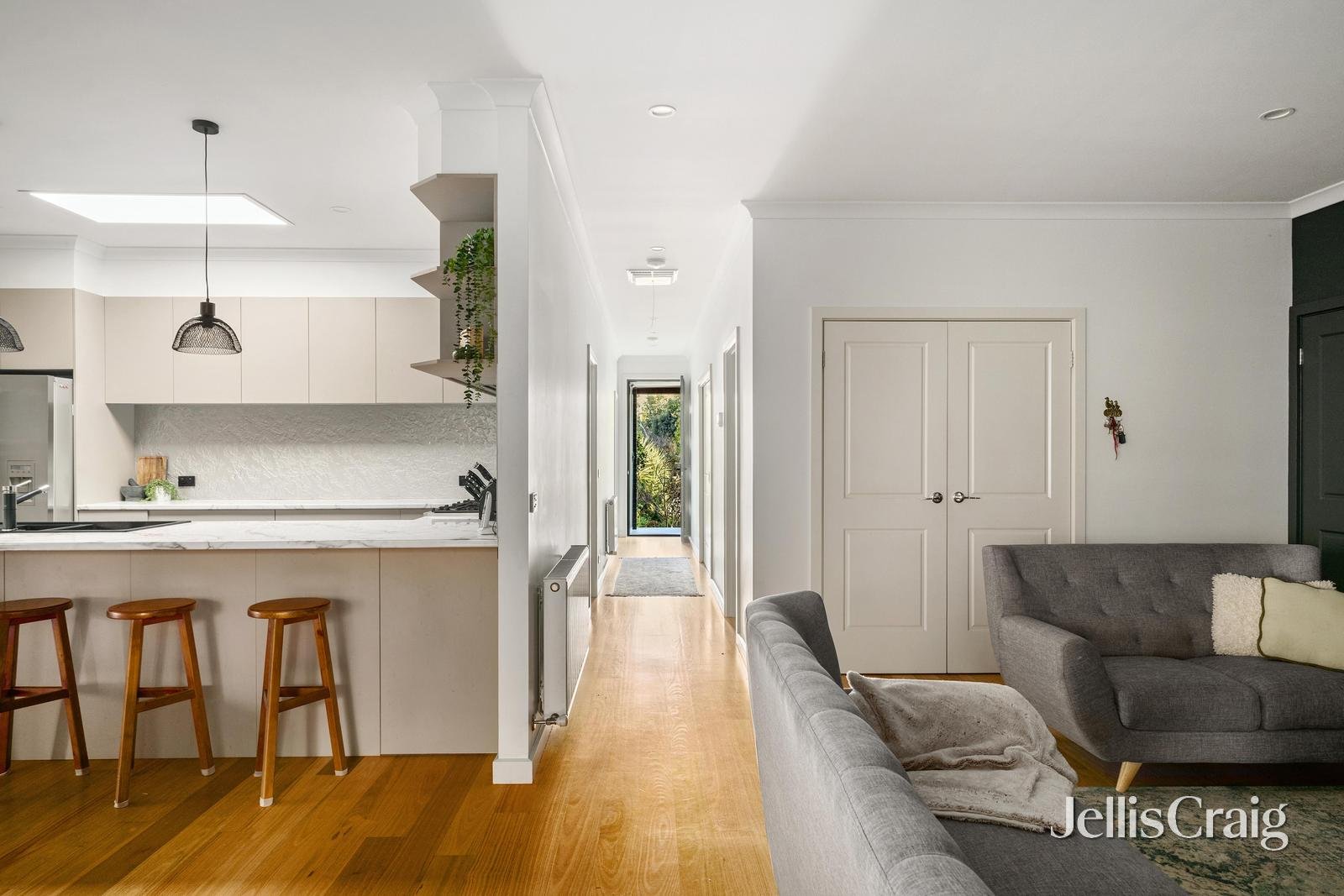 20A Wembley Close, Briar&nbsp;Hill image 2