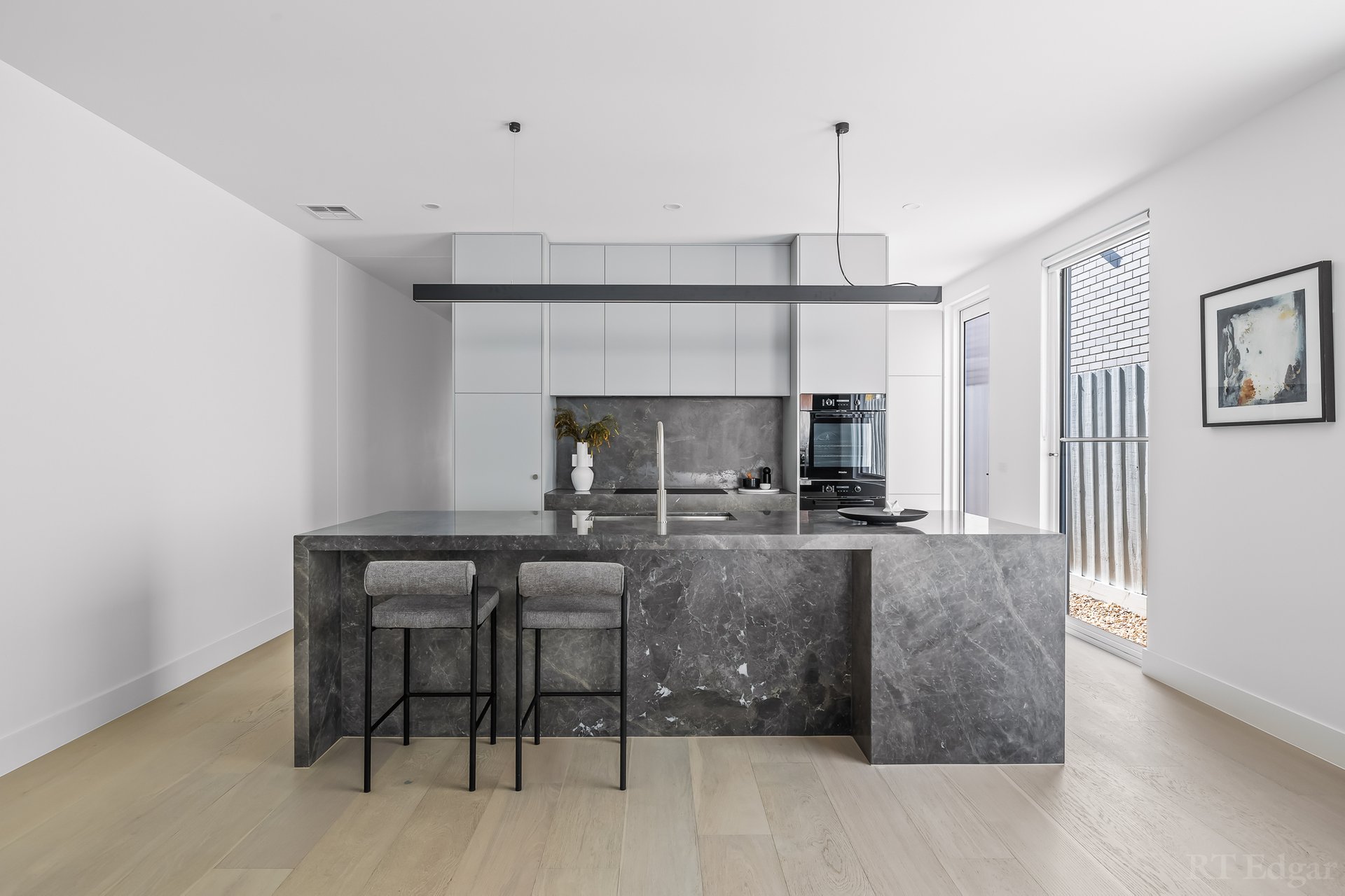 Property Gallery Thumbnail 4