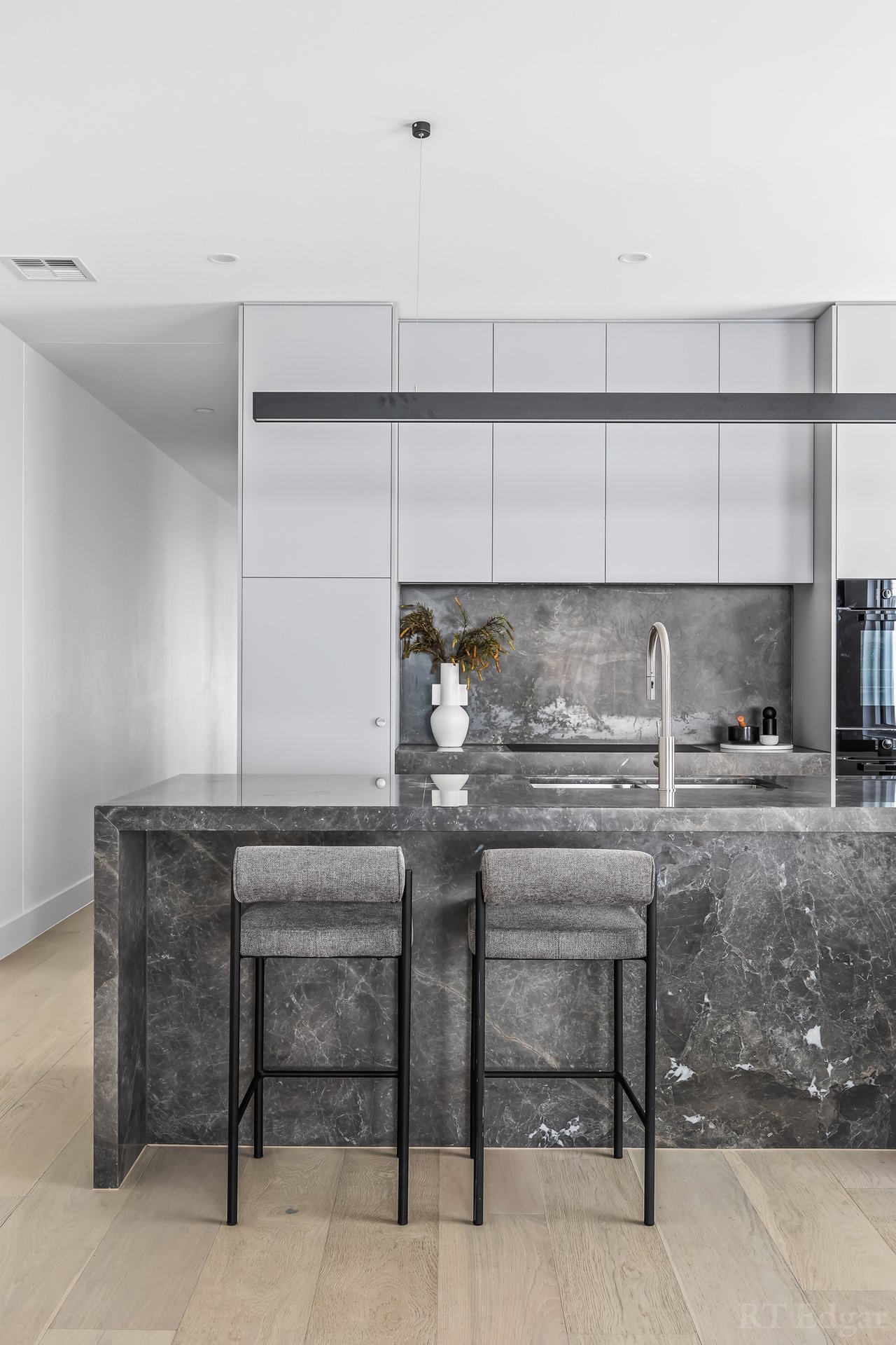 Property Gallery Thumbnail 8