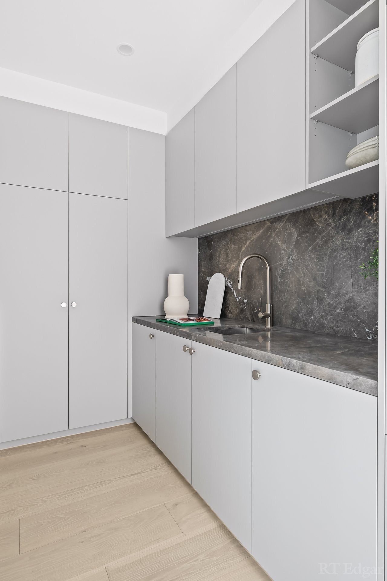 Property Gallery Thumbnail 9