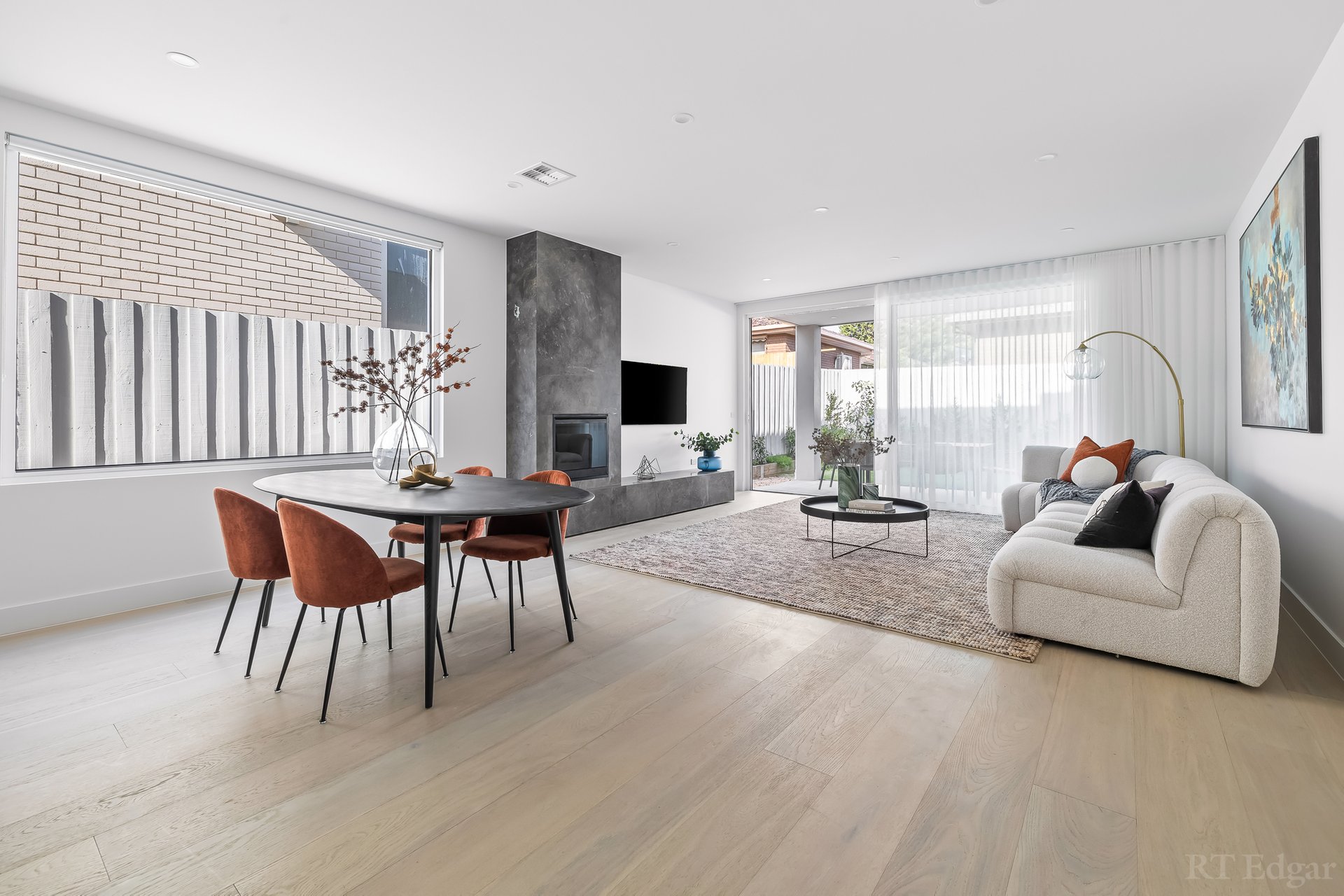 Property Gallery Thumbnail 11