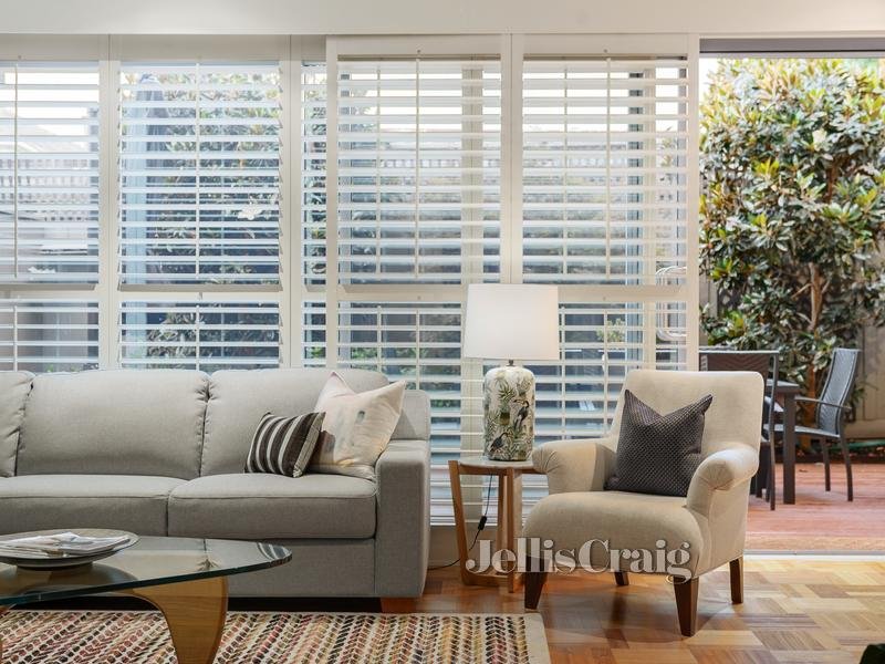 20B Churchill Street, Doncaster East image 3