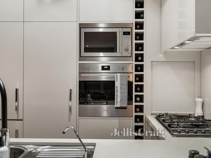 20B Churchill Street, Doncaster East image 5