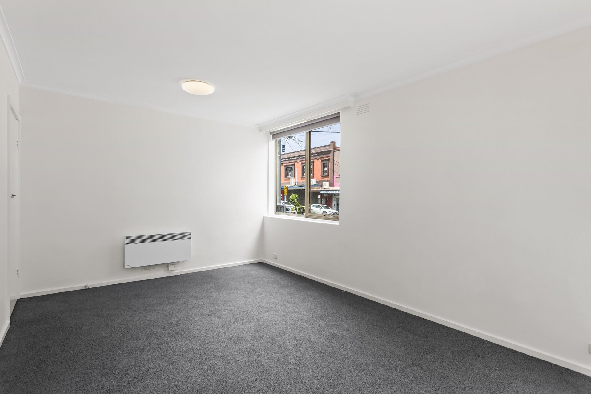 Property Gallery Thumbnail 7