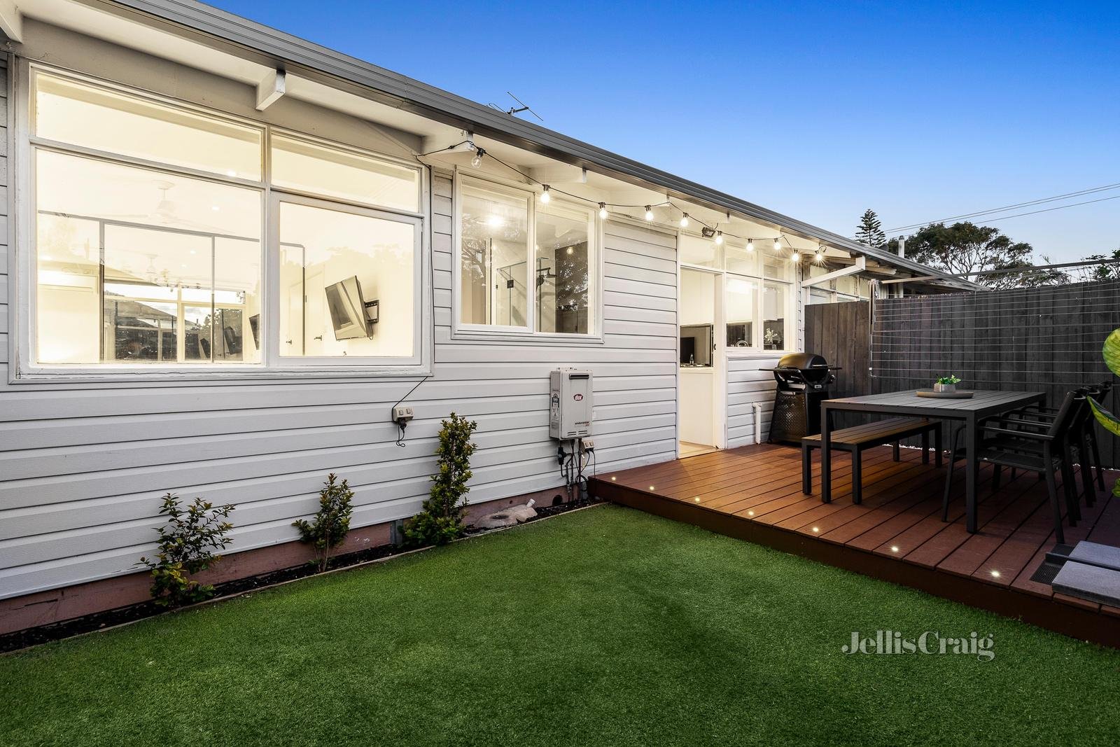 2/1-3 Berry Avenue, Edithvale image 1