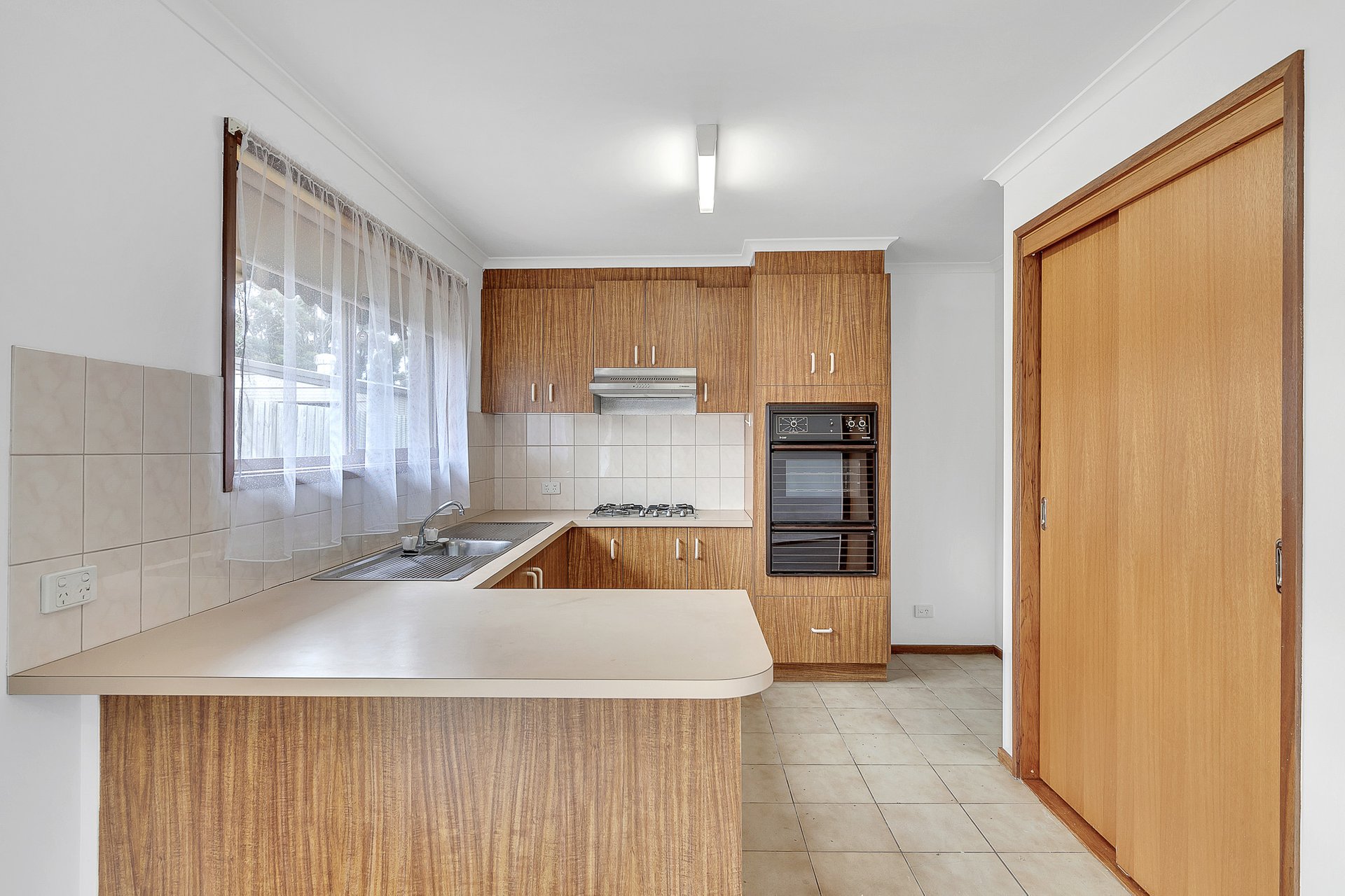 2/1-3 Rennie Street, Lara image 5