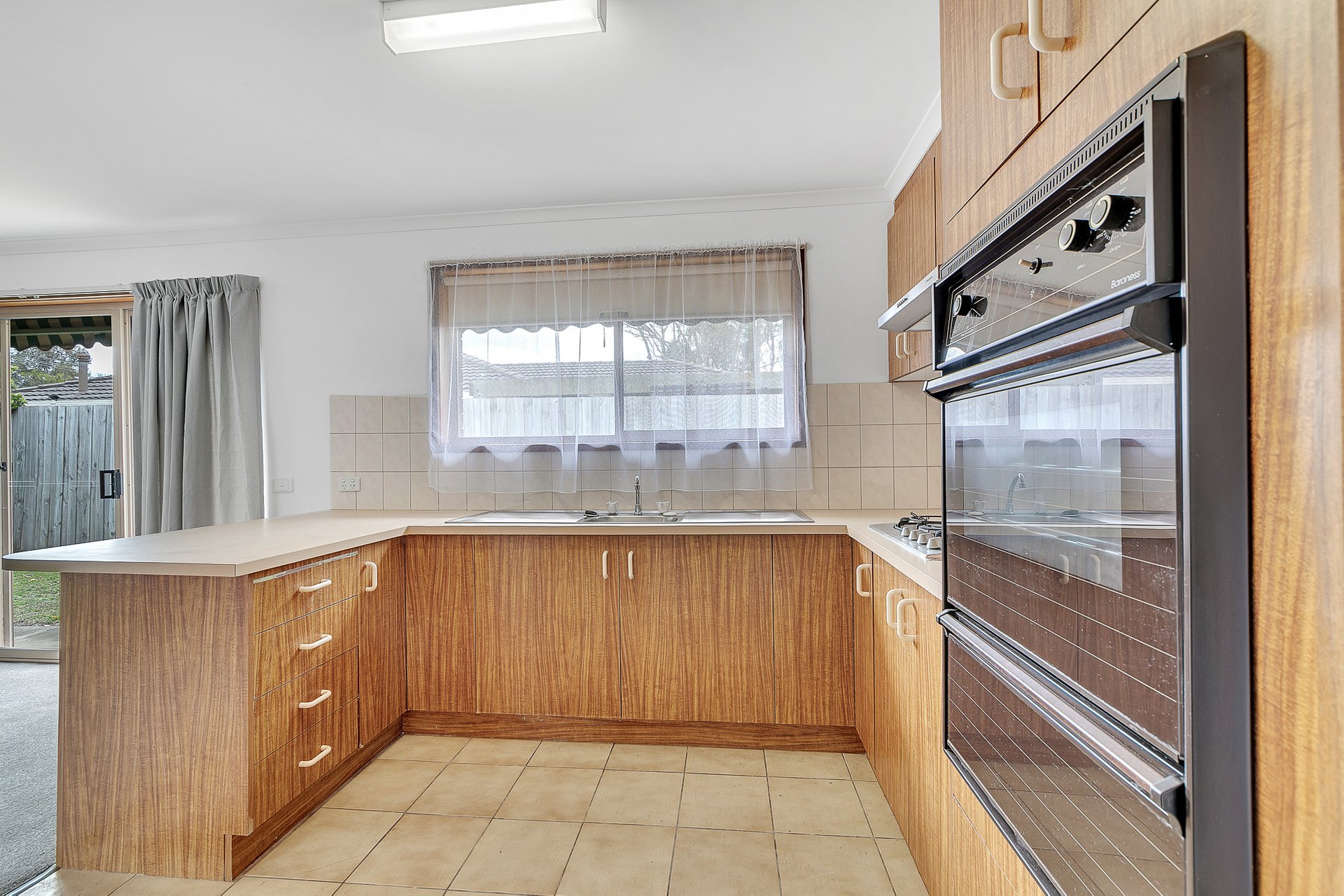 2/1-3 Rennie Street, Lara image 7