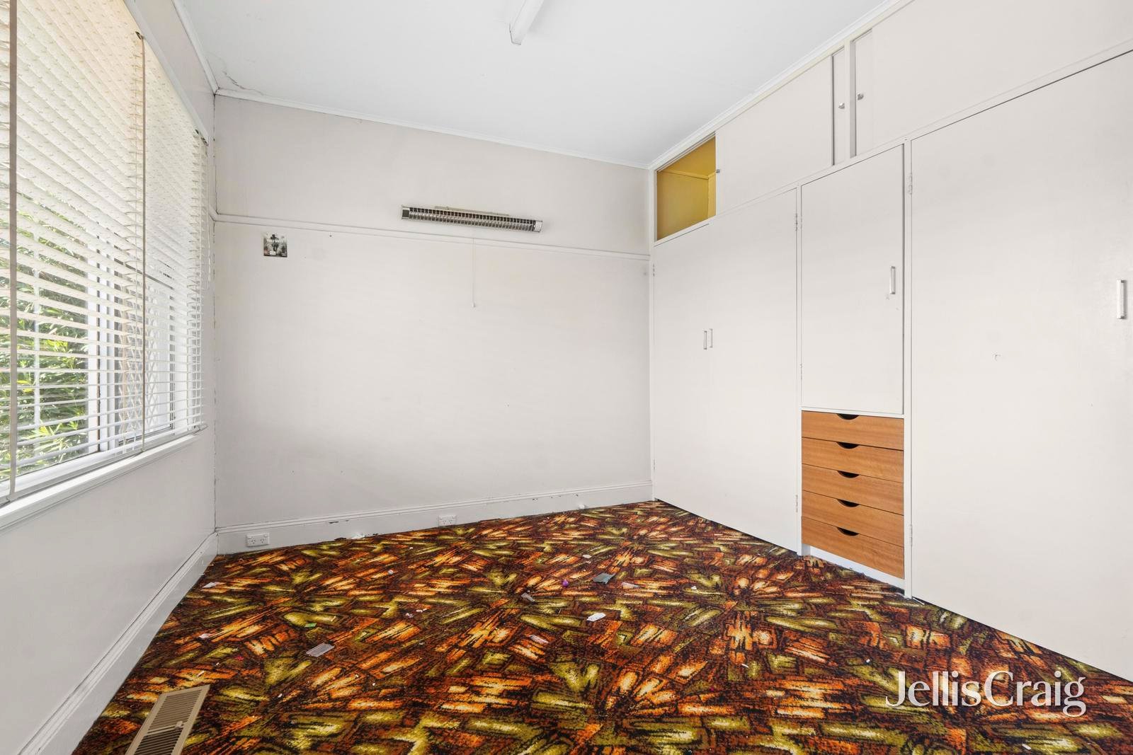 21 Adams Street, Castlemaine image 6