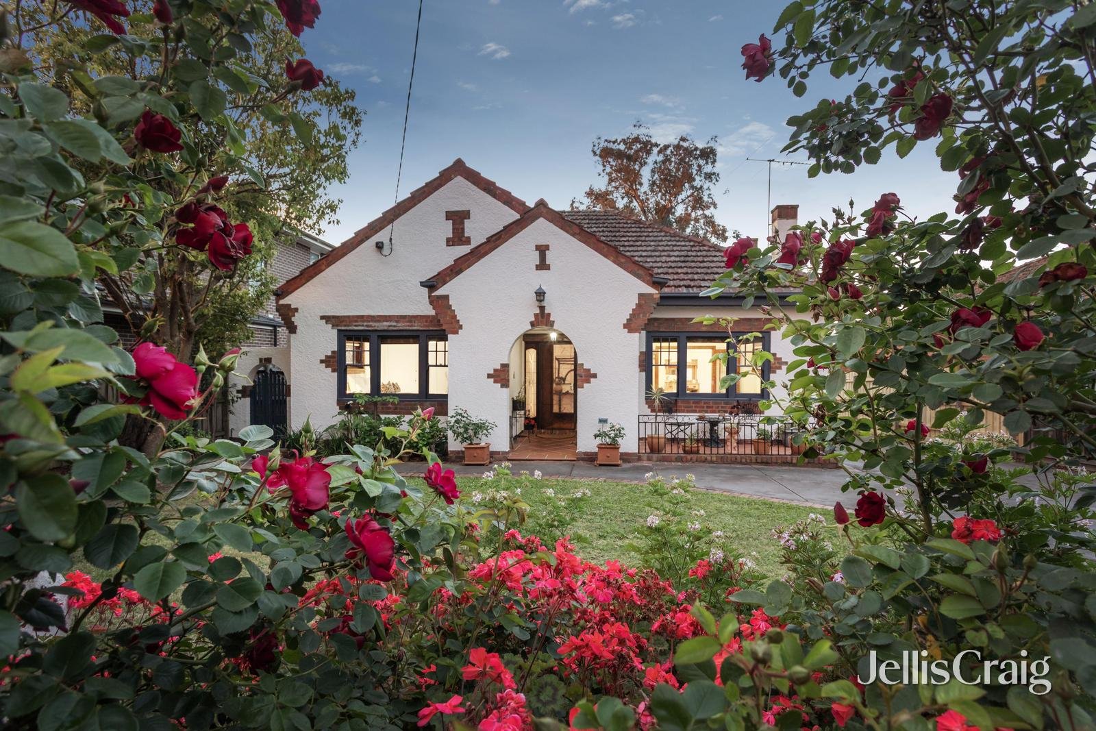 21 Adrian Street, Glen Iris image 1