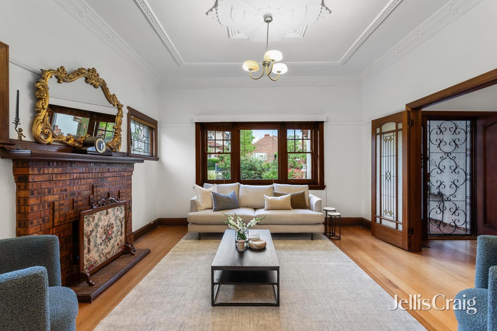 21 Adrian Street, Glen Iris image 2