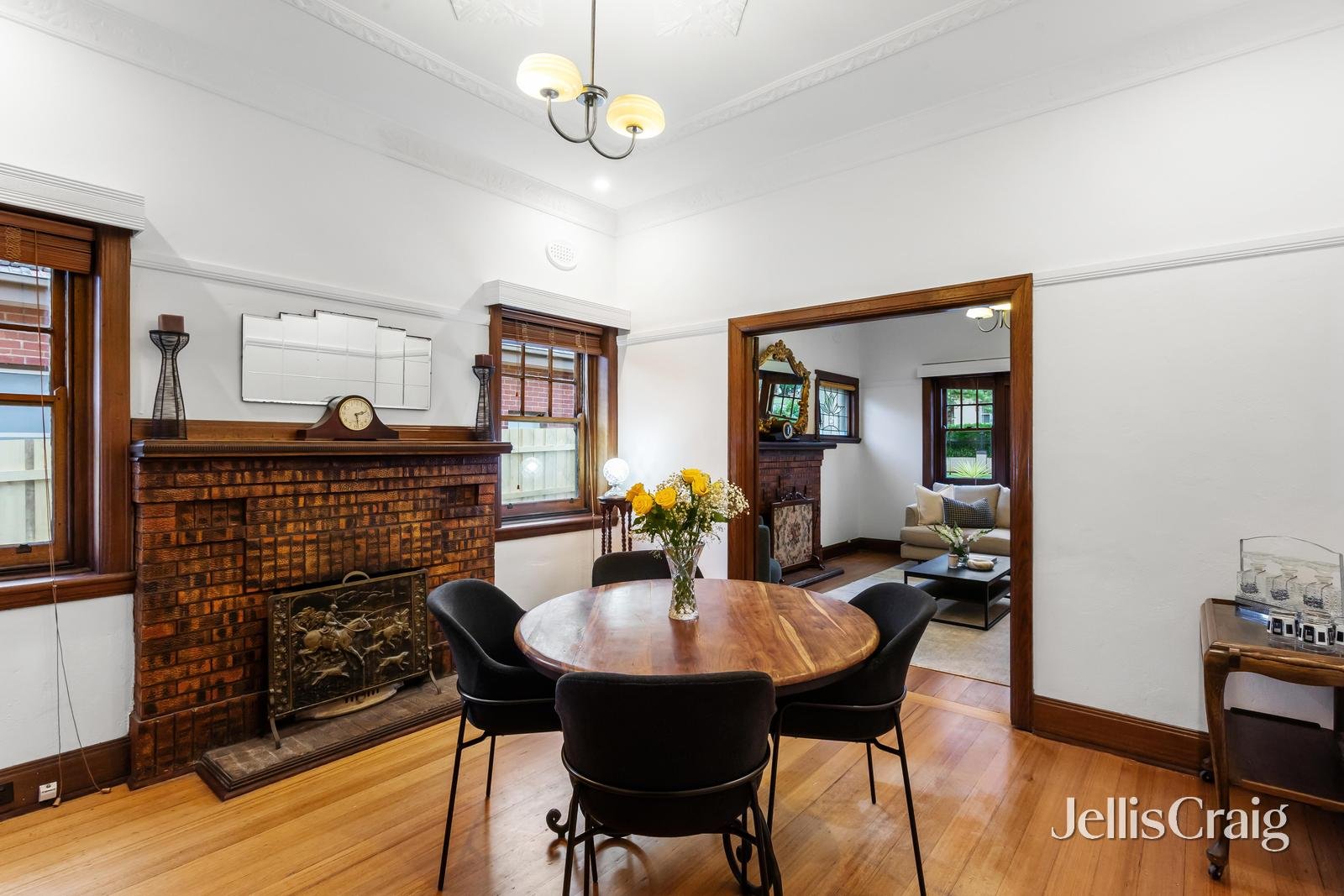 21 Adrian Street, Glen Iris image 4